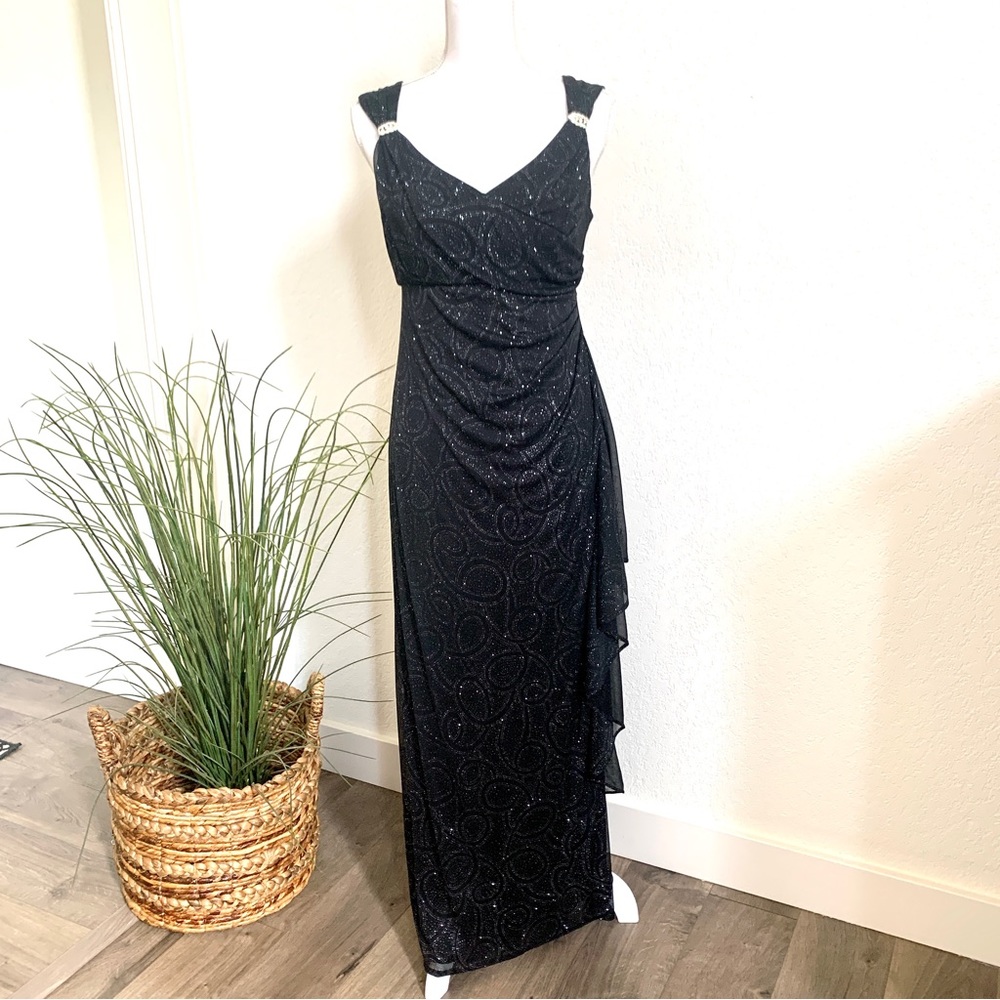 R&M Richards Black Sparkly Crystal embroidery Sleeveless Evening Gown size 6